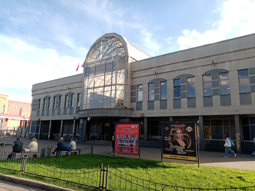 Квартира посуточно рядом с автовокзалом если хотите снять квартиру посуточно недалеко от вокзала, то возможно вам подойдет квартира посуточно около автовокзала