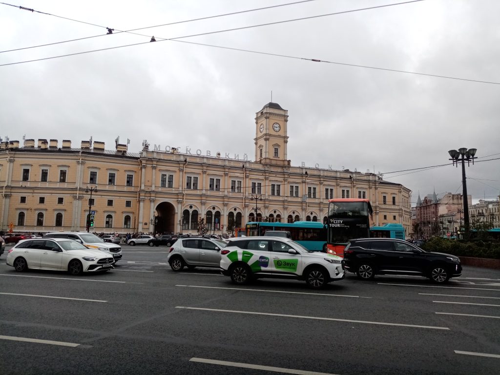 квартиры посуточно санкт петербург недорого в центре