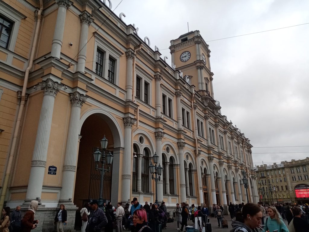 Квартиры посуточные недалеко от московского вокзала квартира московский вокзал посуточно