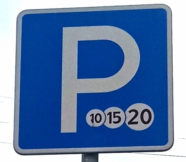 Знак платная парковка