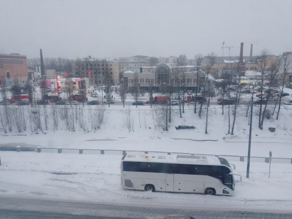 Зимний вид на автовокзал-2 Санкт-Петербург, такая будет погода в Питере 14 февраля