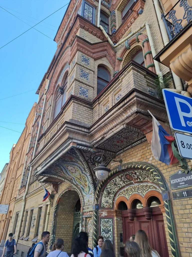 экскурсия по парадным коммуналкам санкт петербурга